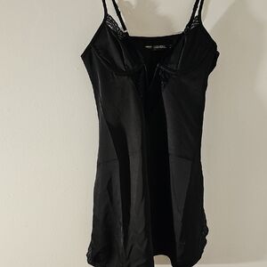 Finesse Elegant Black Slip Dress. Lace Slits Size Small. Excelent Condition